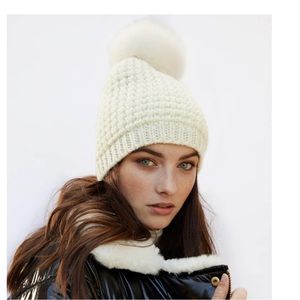 Kyi Kyi Genuine Fox Pompom Hat